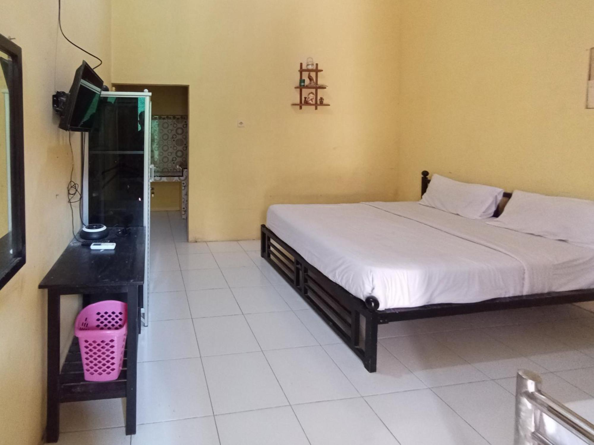 Reddoorz At El Shaday Homestay Banyuwangi Banyuwangi  Exterior foto