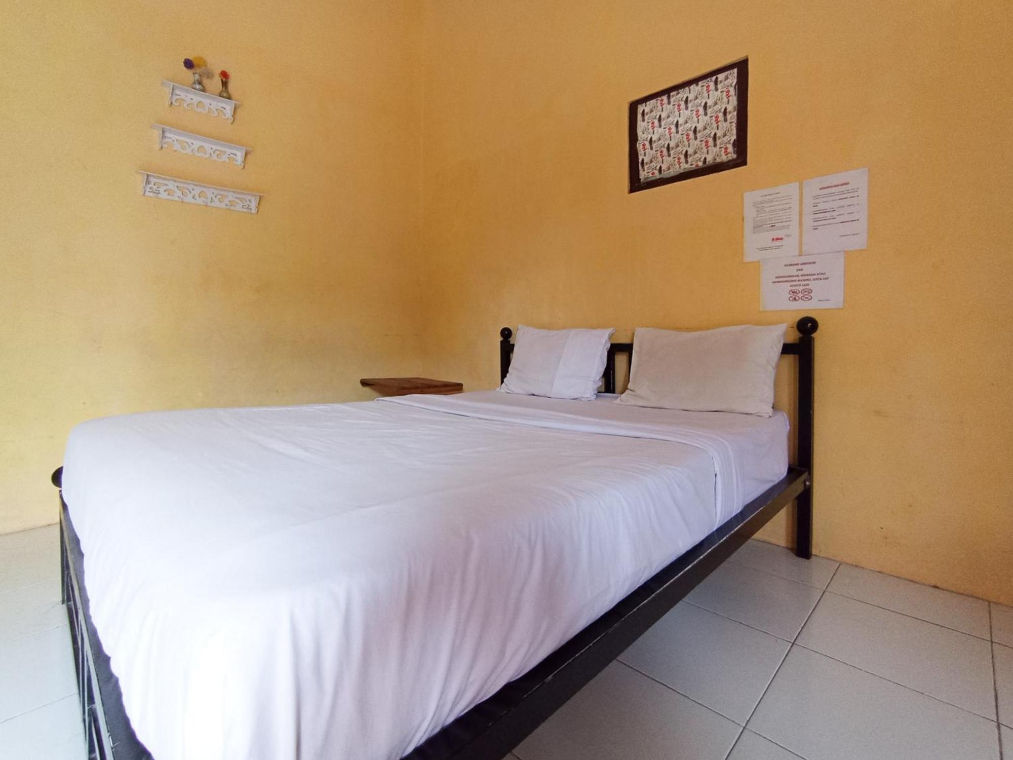 Reddoorz At El Shaday Homestay Banyuwangi Banyuwangi  Exterior foto