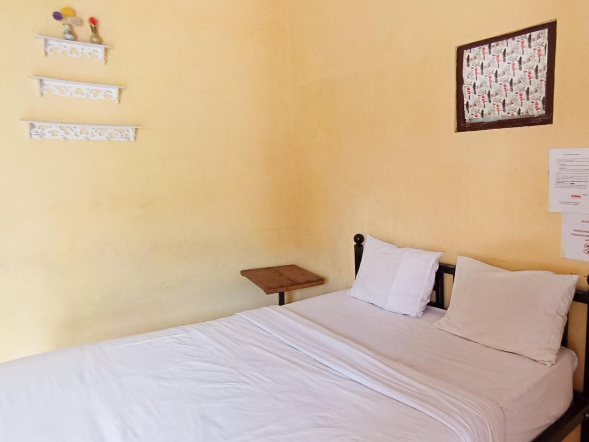 Reddoorz At El Shaday Homestay Banyuwangi Banyuwangi  Exterior foto